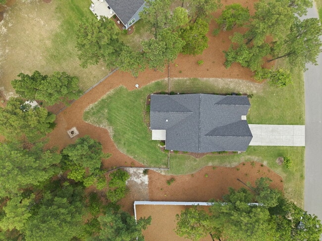 Building Photo - 511 Pondpine Ln