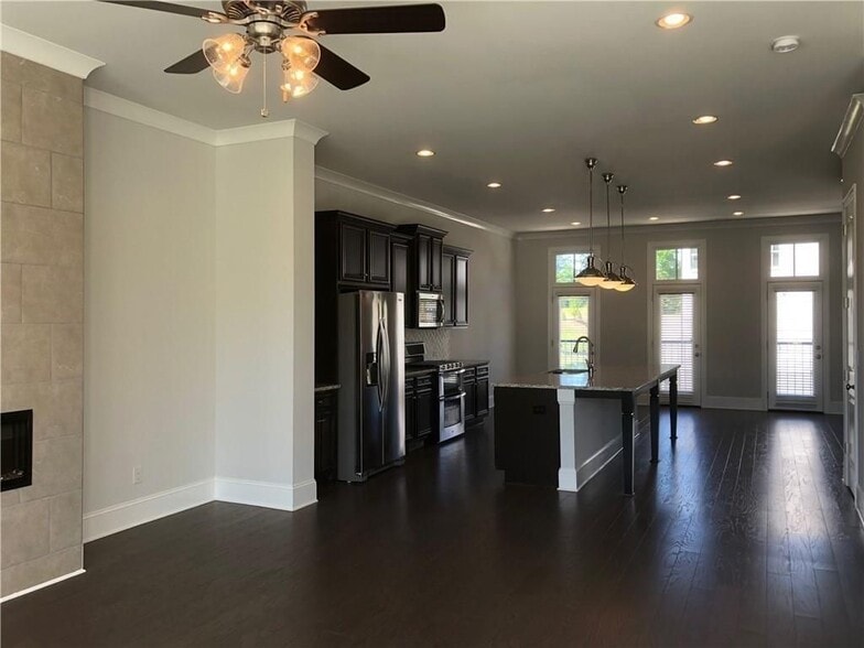 Building Photo - 4313 Longleaf Pine Alley