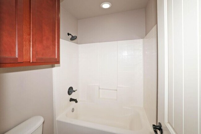 Building Photo - 8300 Irvington Ct
