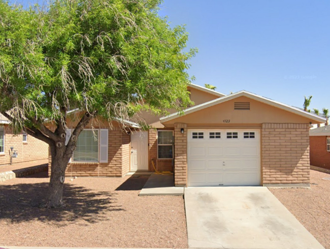 Building Photo - The Village at Cottonwood Springs