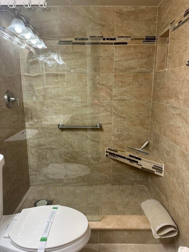 Building Photo - 51 Tilford C