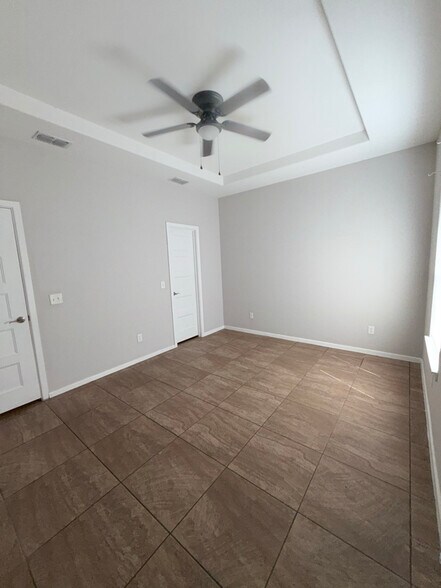 Building Photo - 3300 N Moorefield Rd