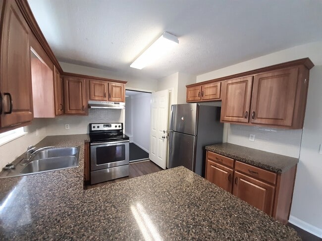 Building Photo - 391 Dorr Dr
