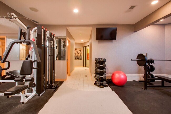 Building Photo - Resort Home