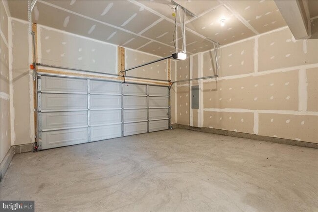 Building Photo - 128 Thornton Wy