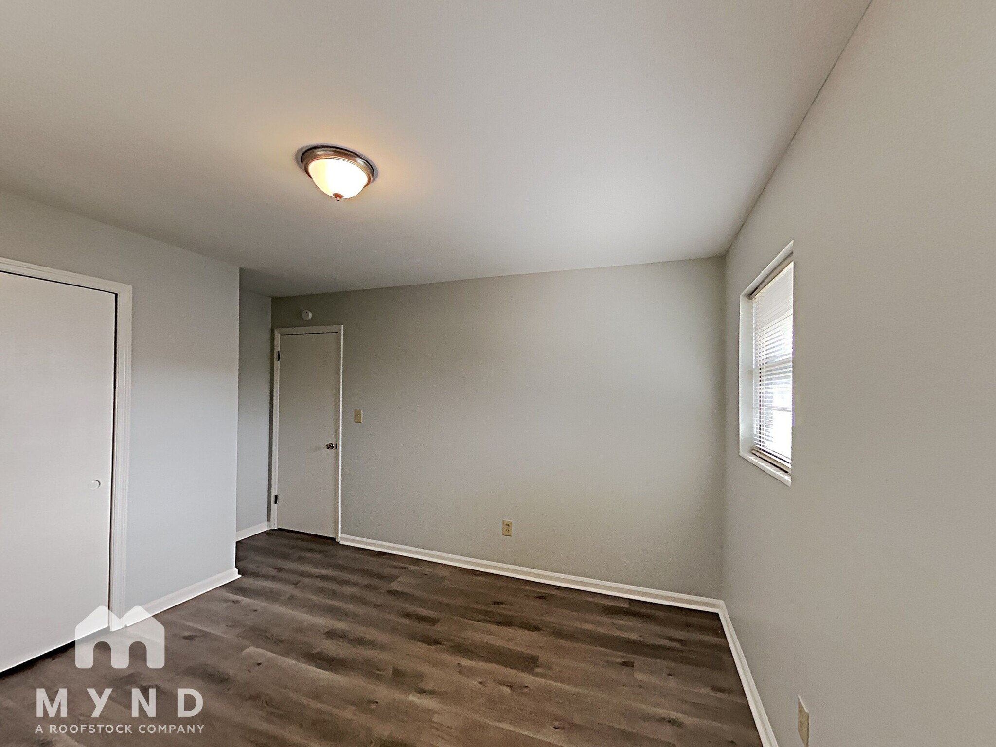 Building Photo - 626 Emerald Dr