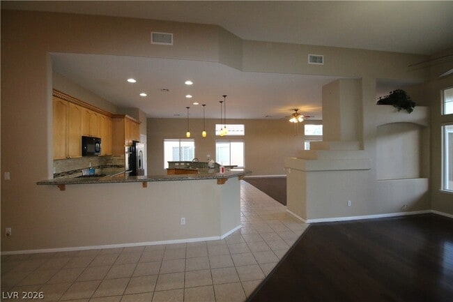 Building Photo - 1520 Vía Cassia