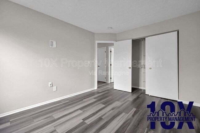 Building Photo - 1080 Viewpointe Dr