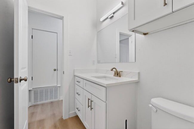 Building Photo - 11306 Nicole Cove