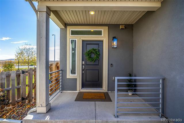 Building Photo - 26116 E Byers Pl