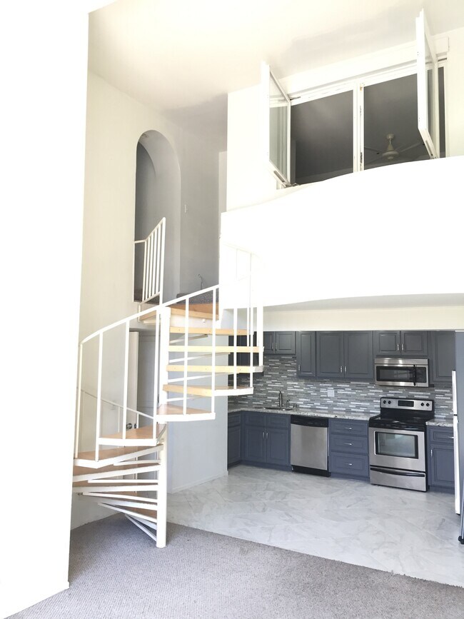 Staircase - 1440 Veteran Ave