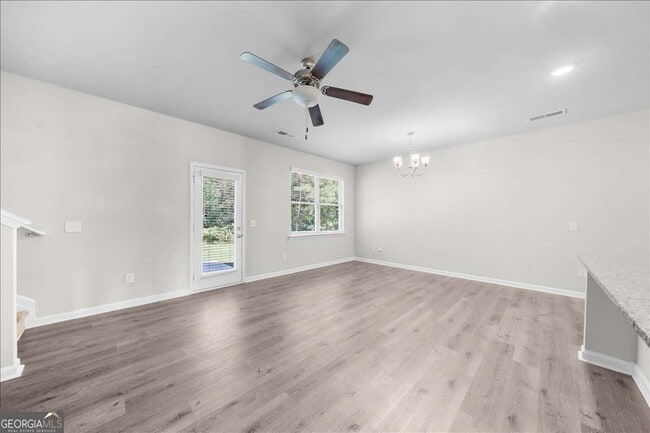 Building Photo - 220 Harrison St