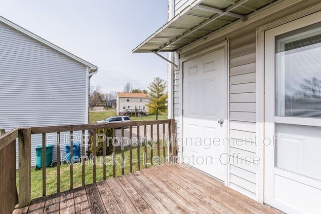 Building Photo - 304 Pigeon Ct