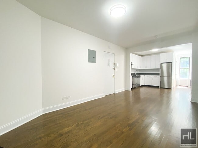 Building Photo - 234 E 89th St