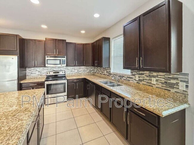 Building Photo - 3001 Strada Court