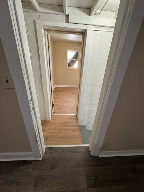 Building Photo - 2368 Velma Ave