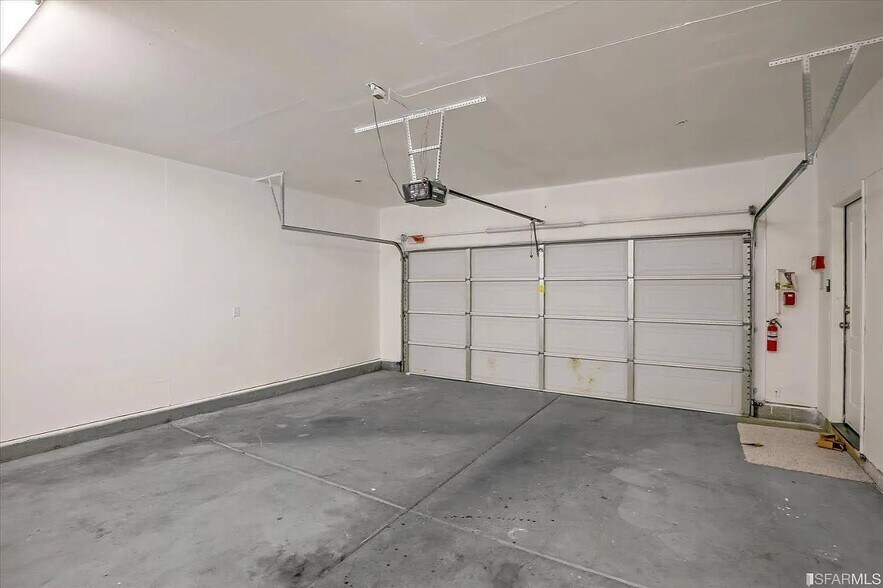 Building Photo - 5608 Monaghan Way