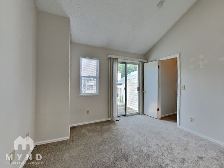 Building Photo - 17224 E Ford Dr