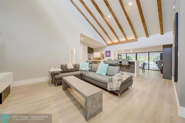 Building Photo - 5755 NW 65th Terrace