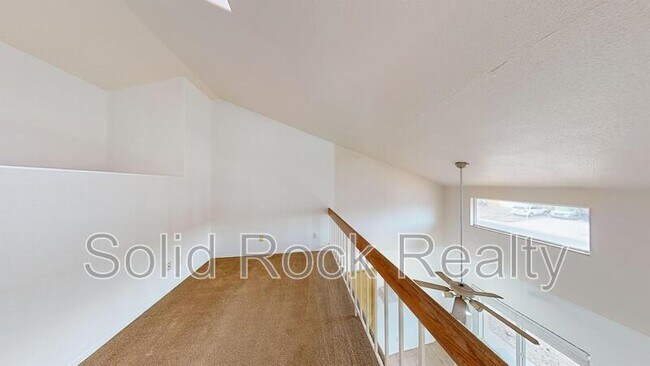 Building Photo - 935 Greenbrier Dr