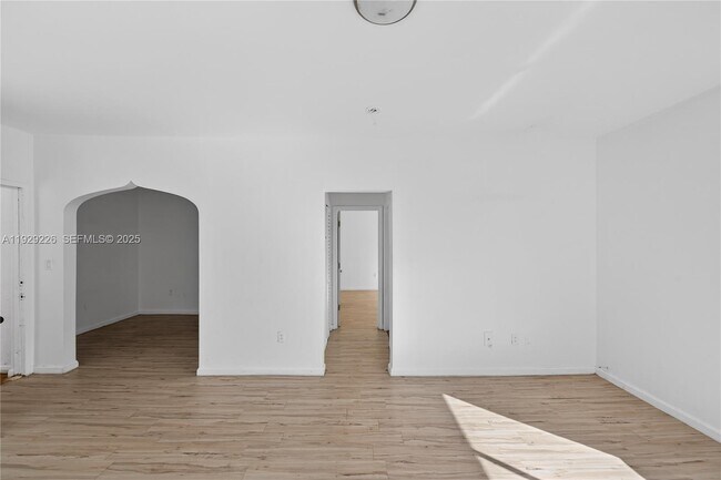 Building Photo - 1220 Marseille Dr