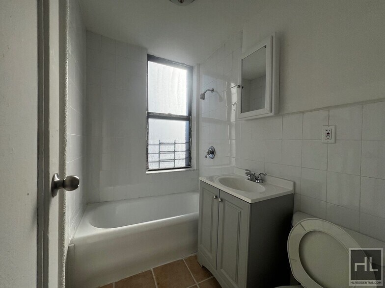 Building Photo - MORRIS AVENUE