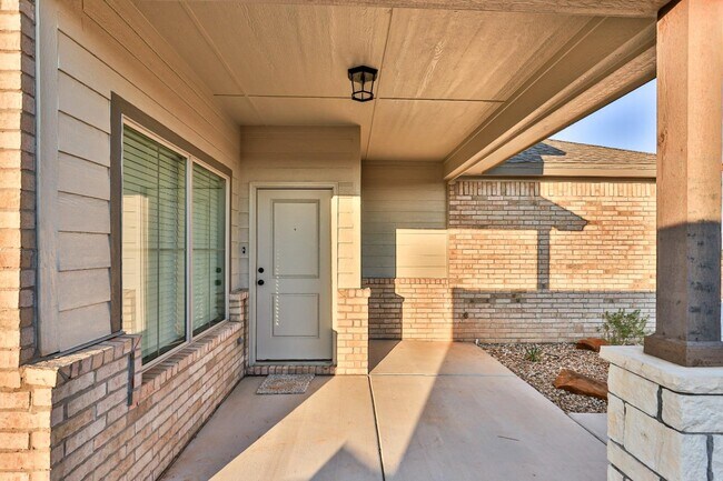 Building Photo - 1006 N 7th St