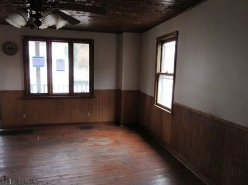 Building Photo - 106 Forest St