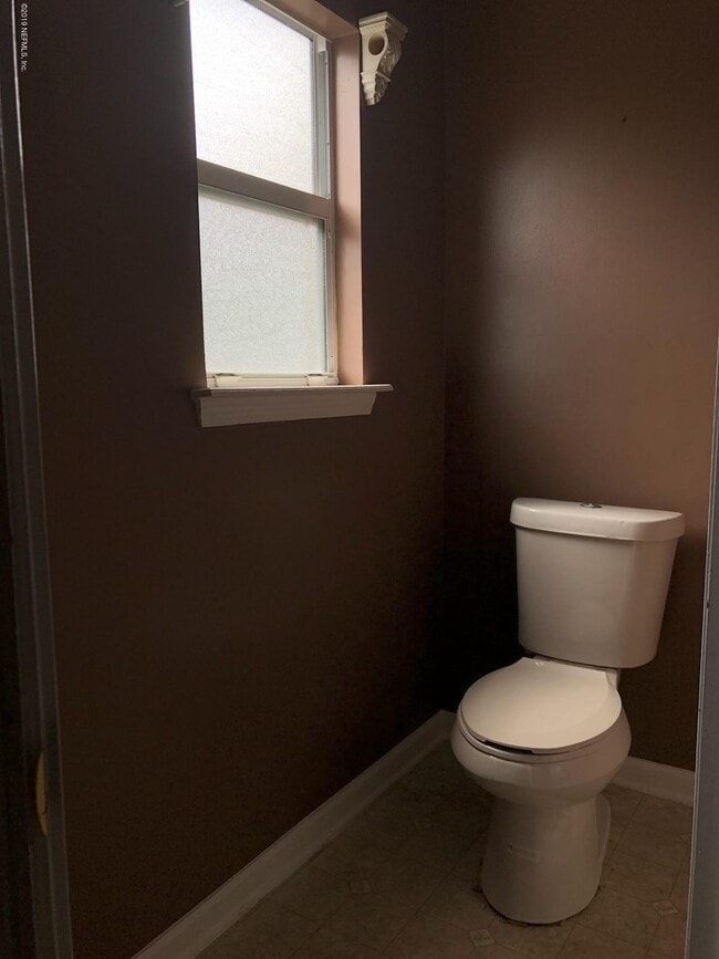 Building Photo - 2551 Coachman Lakes Dr