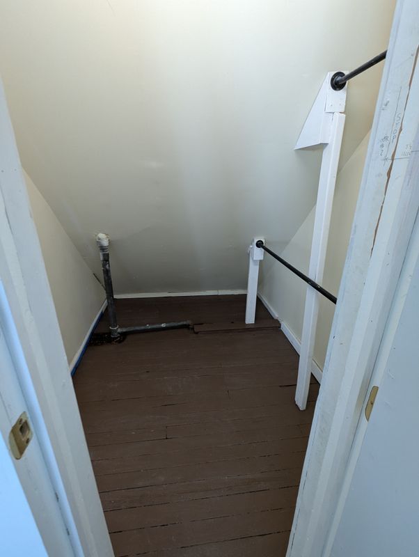Building Photo - 107 Hawley St