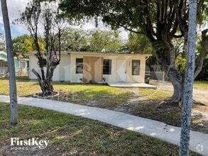 Building Photo - 1501 NW 16th Ln