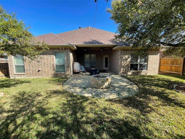 Building Photo - 4006 Rocky Vista Dr