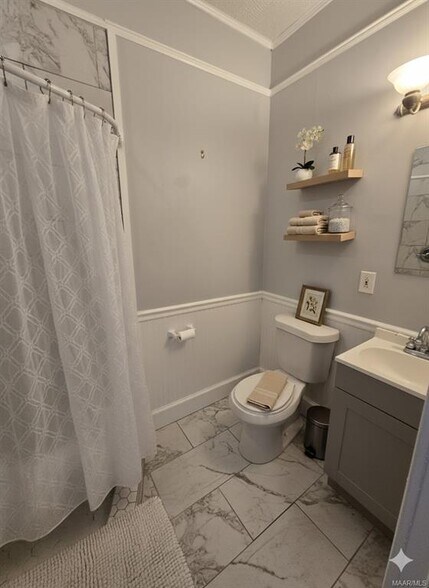 Building Photo - 3256 Montezuma Rd