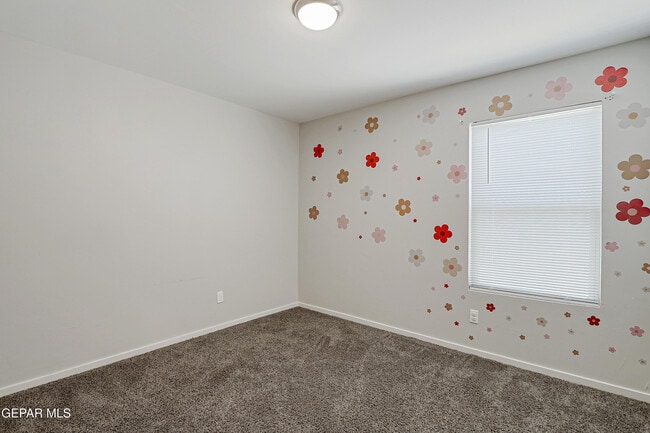Building Photo - 13804 Flora Vista Ave