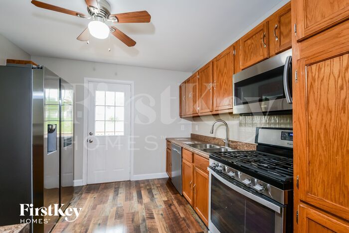 Building Photo - 1244 Marchi Dr