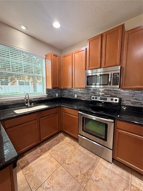 Building Photo - 9412 Strongbark Ln