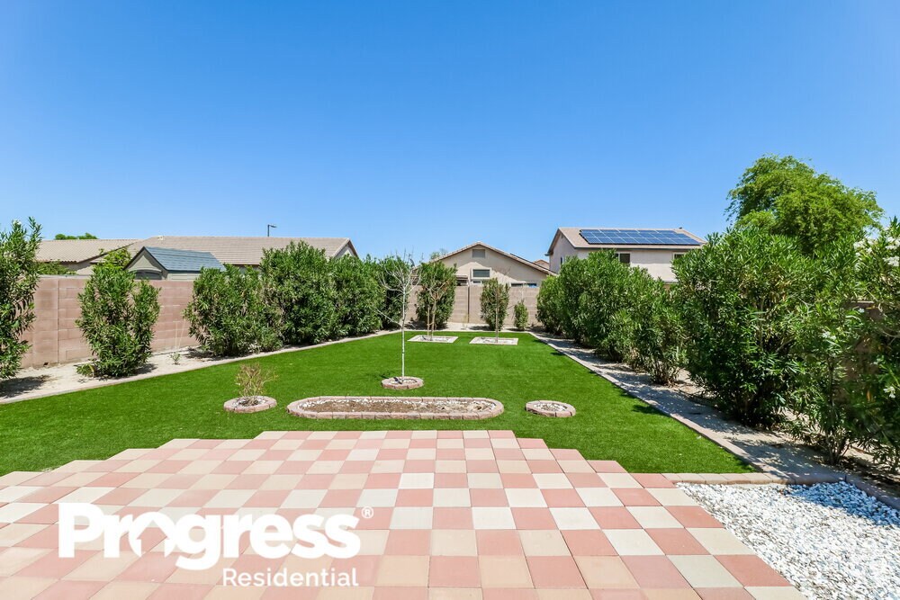 Building Photo - 1465 S 230th Dr
