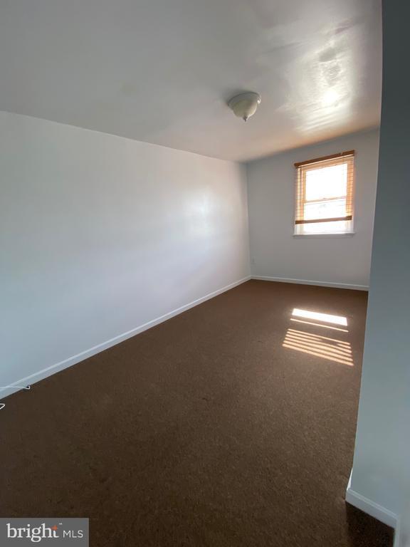 Building Photo - 2167 Graythorn Rd