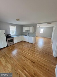 Building Photo - 7828 Bodkin View Dr