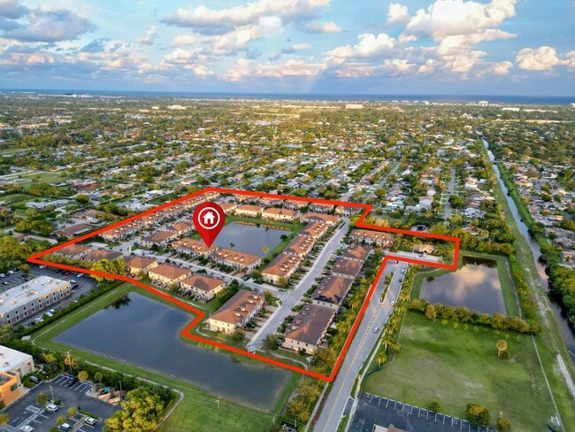 Building Photo - 2366 Byron St