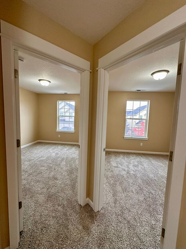 Building Photo - Bethel Area Updated Four Bedroom