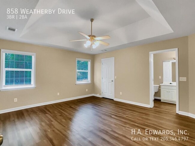 Building Photo - 858 Weatherby Dr