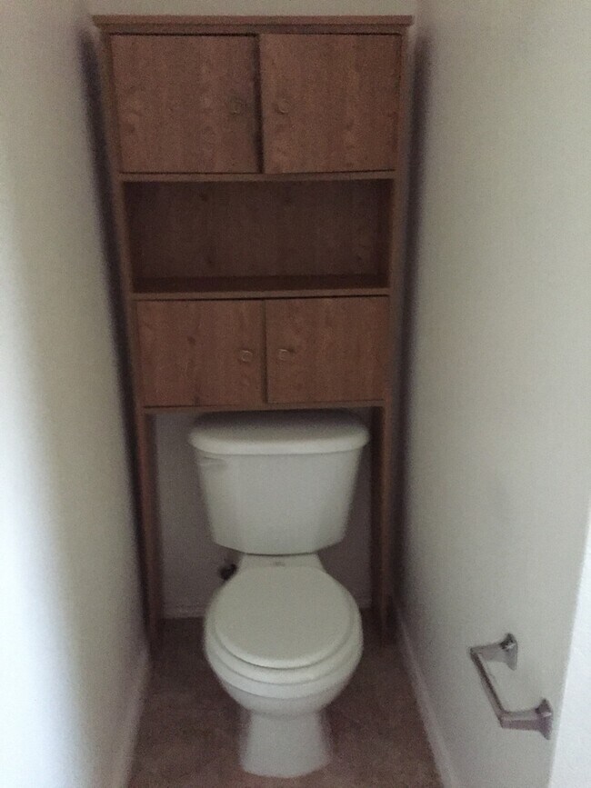Building Photo - All Tile