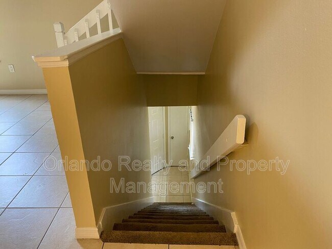Building Photo - 405 Fountainhead Cir