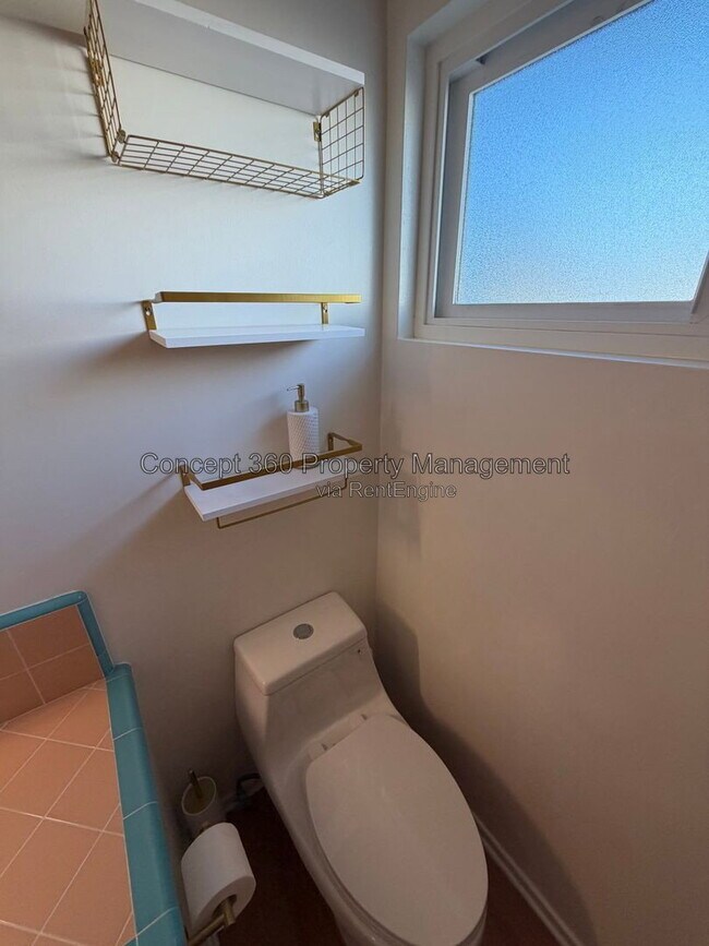 Building Photo - 3610 W 230th St