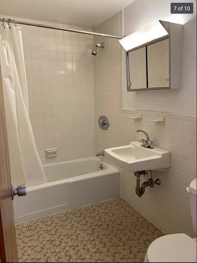 Immaculate Bathroom - 287 Harvard St