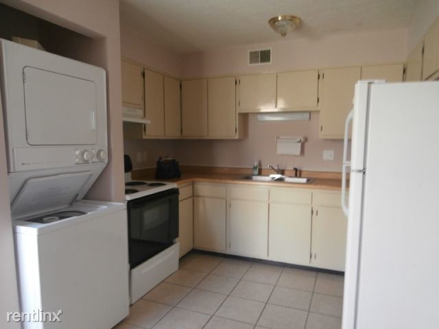 Building Photo - 2 br, 1 bath Condo - Crystalbrook Condos (...
