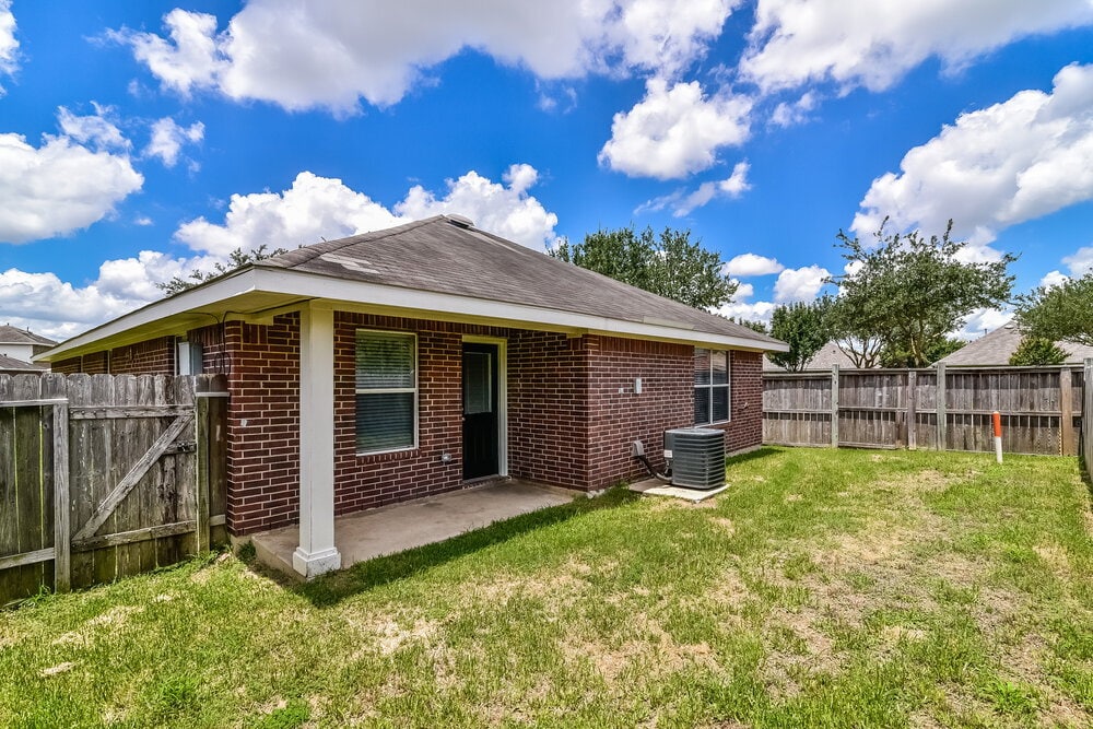 Building Photo - 4786 Wind Trace Dr