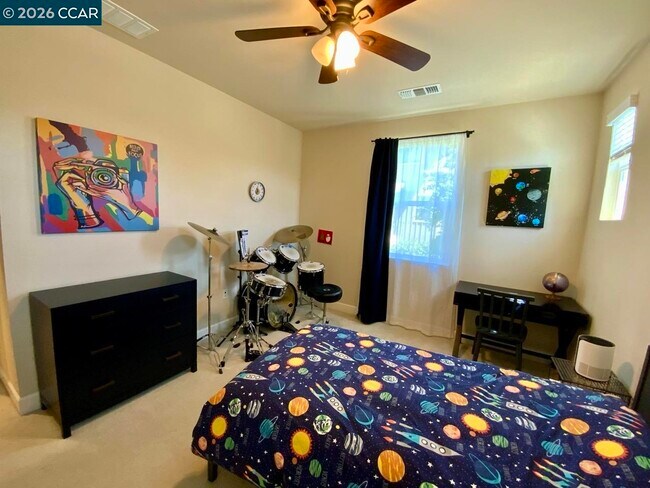 Building Photo - 472 Persimmon Common