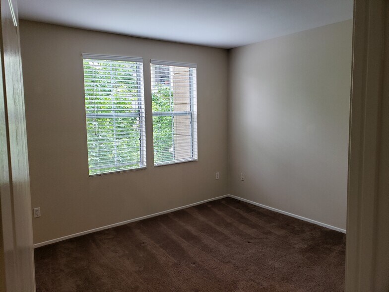 Bedroom - 2264 Watermarke Pl